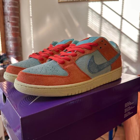 Nike SB Dunk Low Orange Emerald Rise - Picture 2 of 8